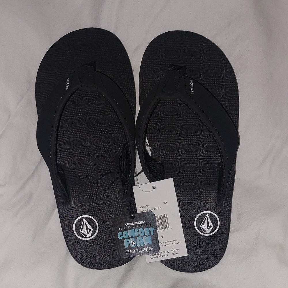 NWT Volcom Victor Black Comfort Sandals